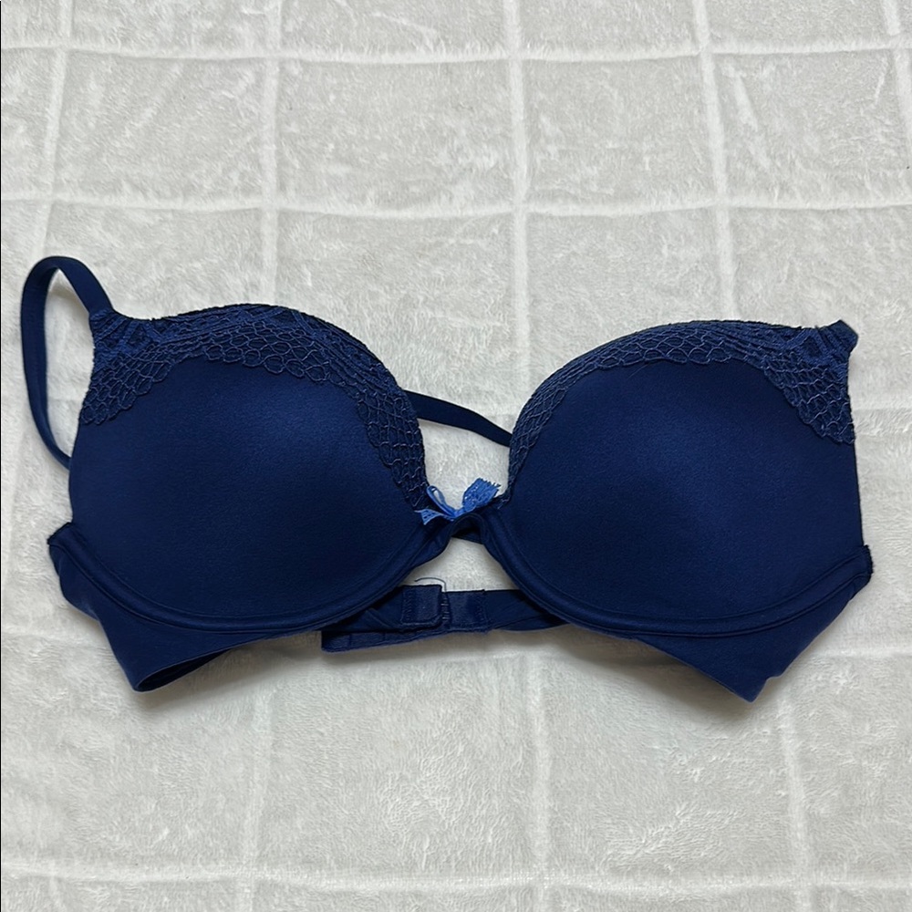 Victoria's Secret Blue Bra with Underwire Support
